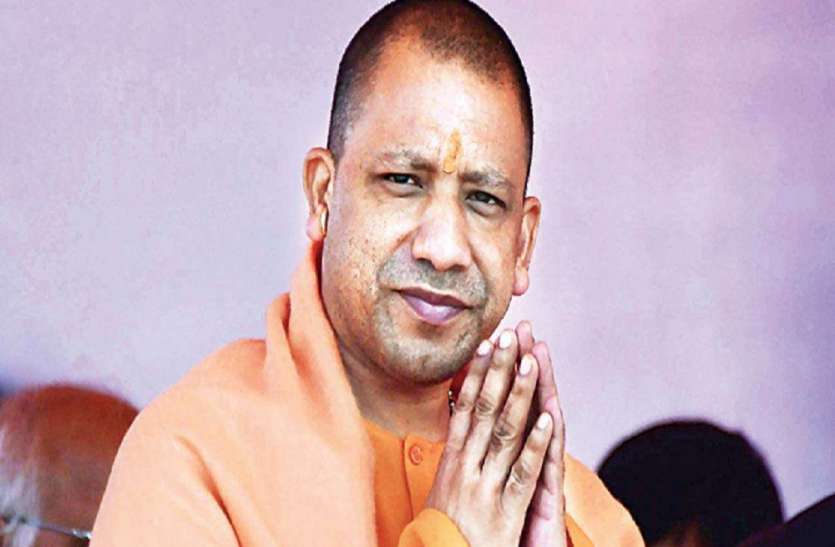 यूपी का चुनावी रोड मैप, अगले 6 महीने में केंद्र की मदद से योगी सरकार बनाएगी दस हजार किमी पक्की सड़क यूपी का चुनावी रोड मैप, अगले 6 महीने में योगी सरकार बनाएगी दस हजार किमी पक्की सड़क, इन प्रोजेक्ट्स को भी करेगी पूरा