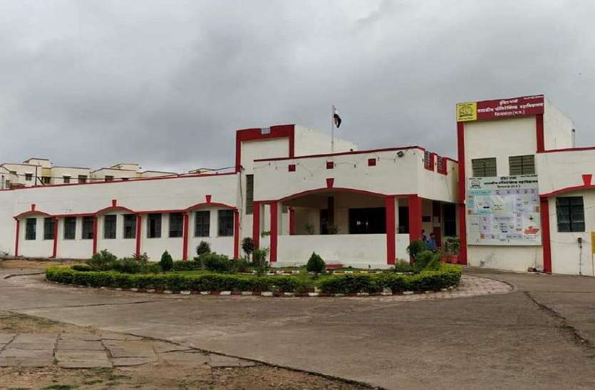 Education: एक अगस्त से कॉलेजों में शुरू होंगे प्रवेश और 2 से प्रोफेसर करेंगे आंदोलन