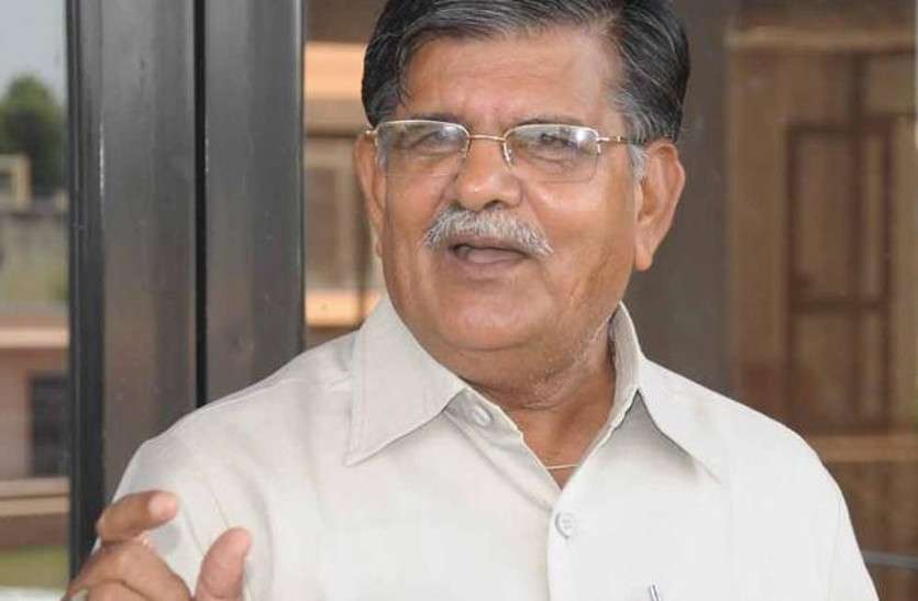 वसुंधरा राजे के चाहने पर भी भींडर को टिकट नहीं मिला, अब तो सवाल ही नहीं उठता- कटारिया वसुंधरा राजे के चाहने पर भी भींडर को टिकट नहीं मिला, अब तो सवाल ही नहीं उठता- कटारिया