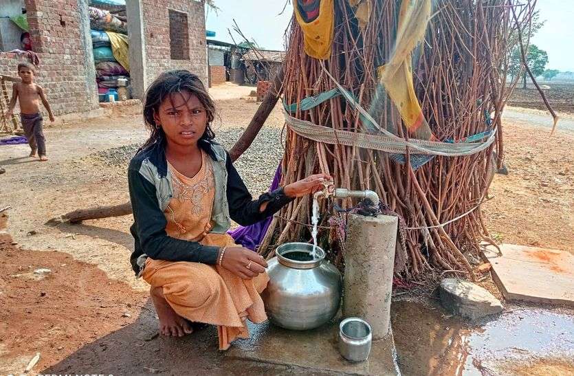 Gunavad jal yojna Ratlam News गुणावद जल प्रदाय योजना में 3 हजार से अधिक घरेलू नल कनेक्शन हुए
