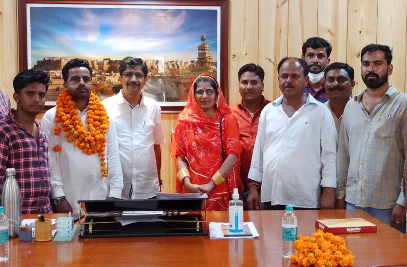 जिला आयोजना समिति के ग्रामीण एवं नगरीय क्षेत्र से 13 सदस्य निर्वाचित जिला आयोजना समिति के ग्रामीण एवं नगरीय क्षेत्र से 13 सदस्य निर्वाचित