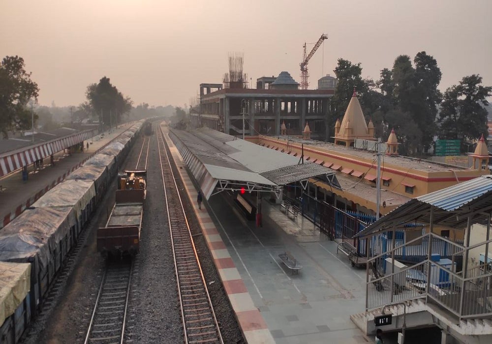 राम मंदिर की तरह पिंक स्टोन से तैयार होगा  स्टेशन का मंदिर मॉडल