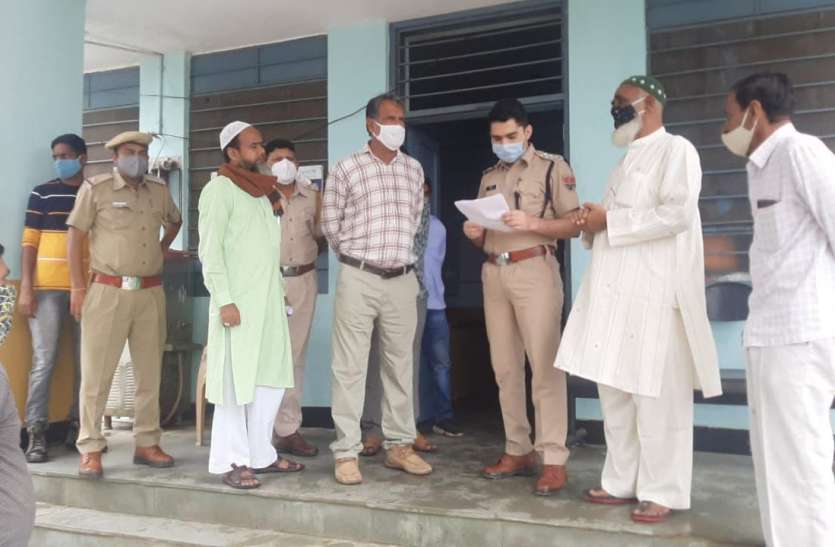 फायरिंग के आरोपी पुलिस गिरफ्त से दूर, गिरफ्तारी की मांग फायरिंग के आरोपी पुलिस गिरफ्त से दूर, गिरफ्तारी की मांग