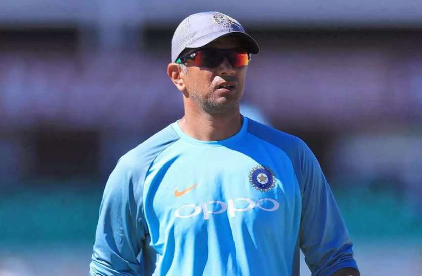 rahul_dravid.jpg IND vs SL: द्रविड़ की बात हुई सच, श्रीलंका दौरे से पहले भारतीय खिलाड़ियों से किया वादा पूरा