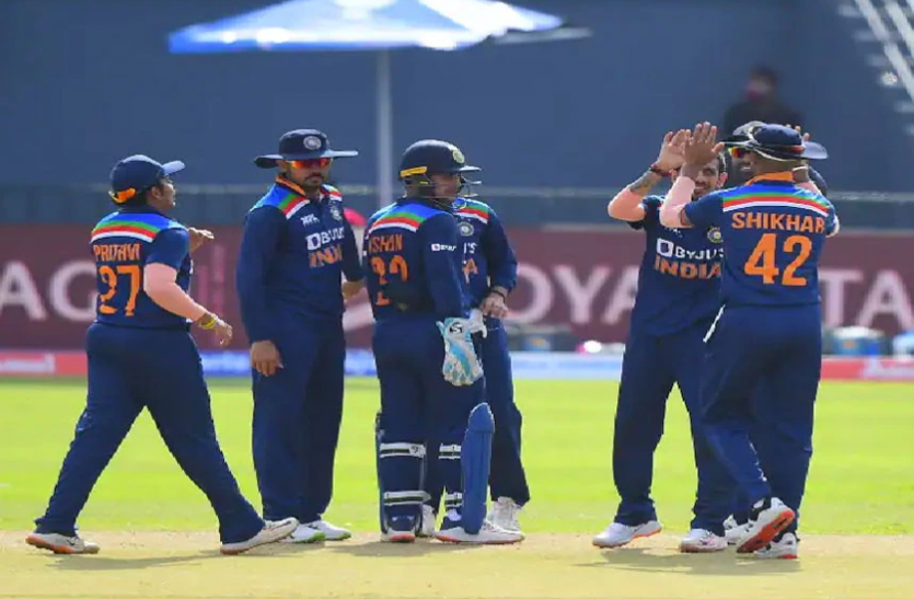Team India IND vs SL: तीसरे टी20 मैच में नवदीप सैनी के खेलने पर संशय, इन खिलाड़ियों को मिल सकता है डेब्यू का मौका