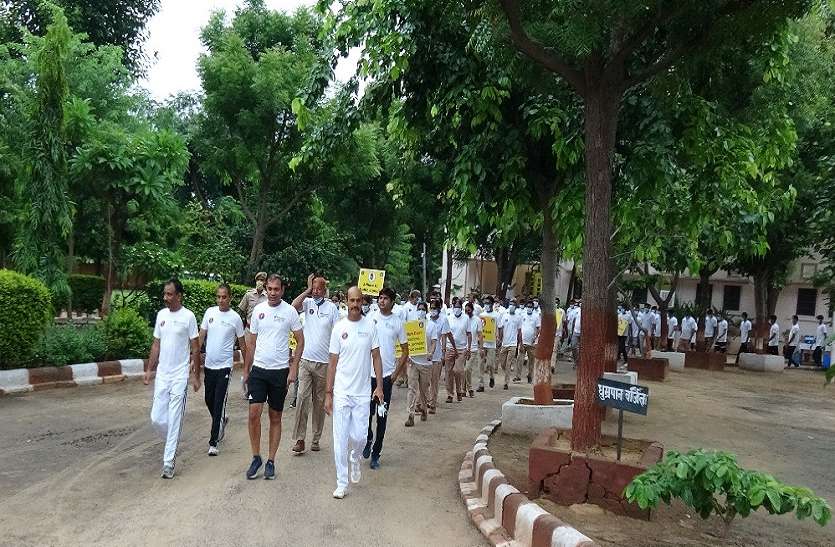 शरीर को रखे स्वस्थ, छवि बनाए स्वच्छ- एसपी शंकरदत्त शर्मा शरीर को रखे स्वस्थ, छवि बनाए स्वच्छ- एसपी शंकरदत्त शर्मा