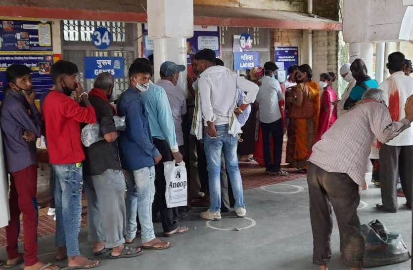 patrika कोरोना के केस कम हुए, टायफाइड, पीलिया पीड़ित आने लगे सामने, अस्पतालों में बढ़ी मरीजों की भीड़