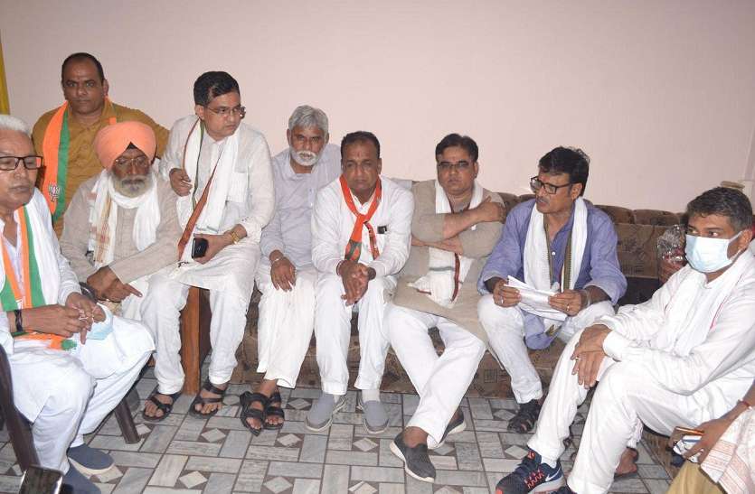 सियासी समीकरण: ढाई साल बाद भाजपा को मिली ऑक्सीजन सियासी समीकरण: ढाई साल बाद भाजपा को मिली ऑक्सीजन