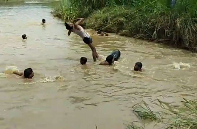 bijnor.jpg पानी के तेज बहाव में बह गया 13 वर्षीय किशोर, तलाश में लगाए गए 20 गोताखोर