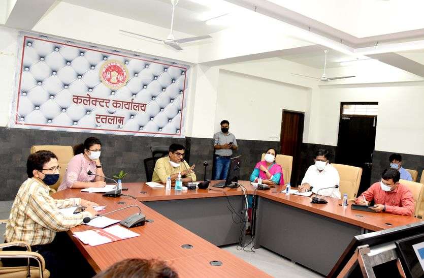 सैलाना - बाजना में वैक्सीनेशन पर विशेष ध्यान दें