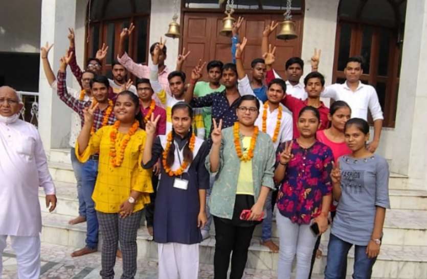 UP board result 2021 -अच्छे नंबरों के बाद भी छात्रों में निराशा UP board result 2021 -अच्छे नंबरों के बाद भी छात्रों में निराशा