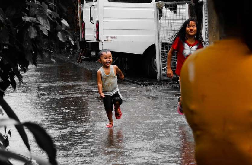 kids_in_moonsoon.jpg Tips for Kids In Moonsoon: बच्चों को मानसून में बीमारियों से सुरक्षित रखने के उपाय