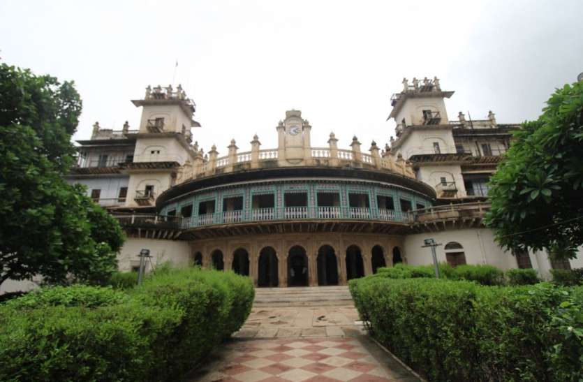मध्यभारत की राजधानी थी ग्वालियर, मोतीमहल में लगती थी विधानसभा मध्यभारत की राजधानी थी ग्वालियर, मोतीमहल में लगती थी विधानसभा