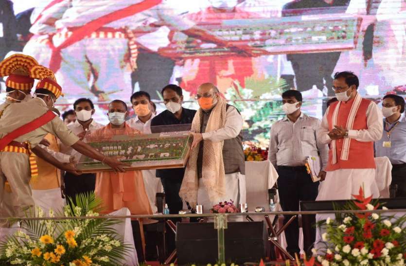 योगी सरकार ने चार सालों में खत्म किया यूपी से माफिया राज: अमित शाह योगी सरकार ने चार सालों में खत्म किया यूपी से माफिया राज: अमित शाह