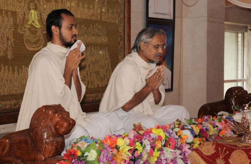 समय के साथ चलना ही आज की जरूरत है- आचार्य देवेंद्रसागर समय के साथ चलना ही आज की जरूरत है- आचार्य देवेंद्रसागर