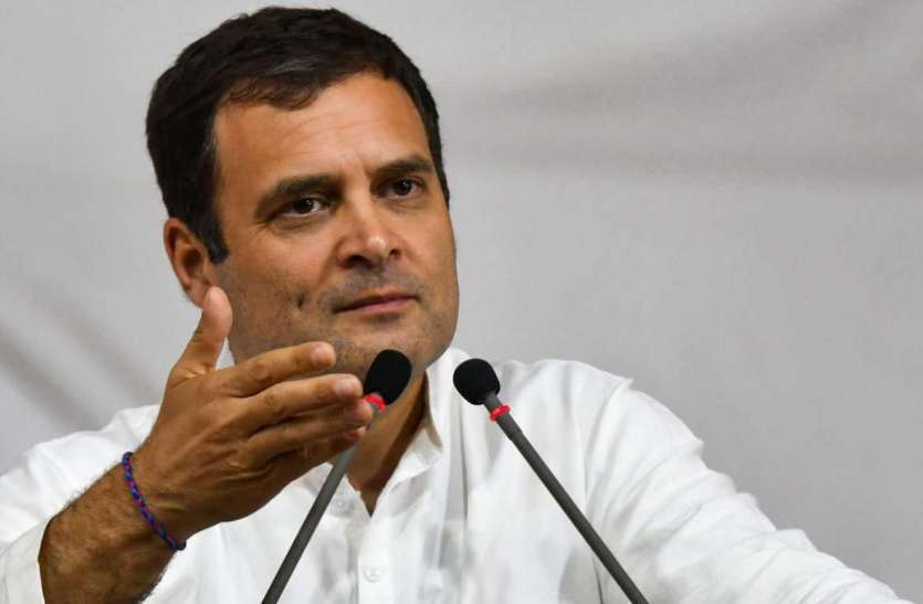 rahul_gandhi.jpg कांग्रेस ने केंद्र पर बोला हमला, राहुल गांधी ने बोले- 'जुलाई चला गया, वैक्सीन की कमी नहीं गई'