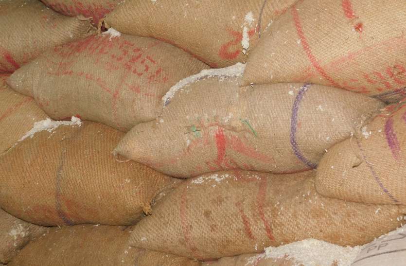 Sufficient ration in POS machine, not even one month's wheat and rice गेहूं खरीदने पहले से 110 गुना ज्यादा मिलरों ने दिखाई रूचि