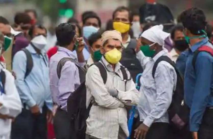 coronavirus third wave hit in India Coronavirus Third Wave : इसी महीने आ सकती है कोरोना की तीसरी लहर, IIT प्रोफेसर्स की रिपोर्ट में दावा