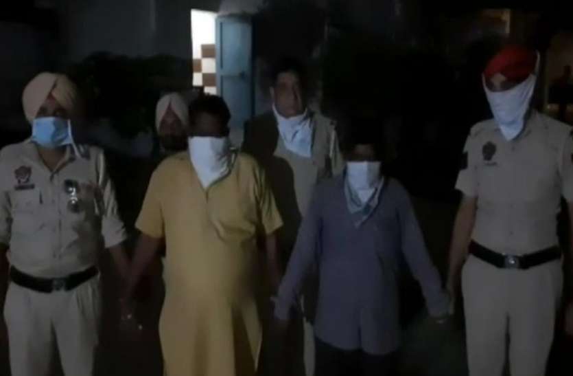 arrested पंजाब : तनख्वाह मांगने पर दलित युवक को ट्रैक्टर से बांधकर पीटा, दो गिरफ्तार