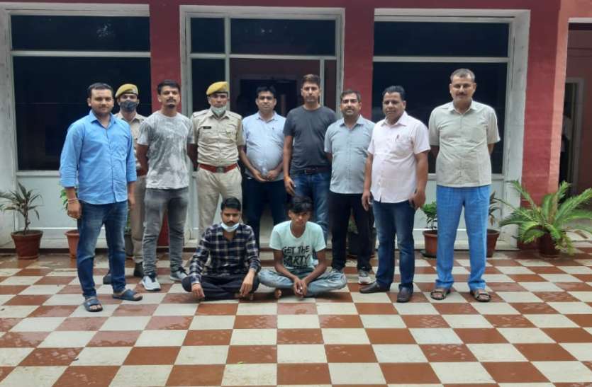 मां की हत्या करने में सहयोग करने वाले साथी को भी दबोचा मां की हत्या करने में सहयोग करने वाले साथी को भी दबोचा