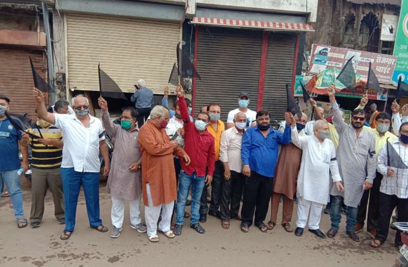 katni_sindhi_samaj_0.jpg सिंधी समाज ने की मांग मंत्री के भाइयों पर हो कार्रवाई