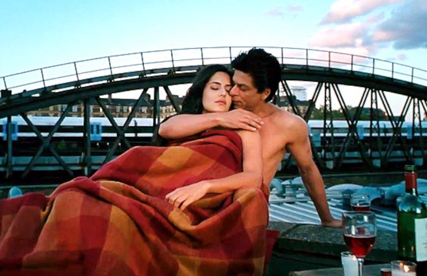 shahrukh_khan_first_onscreen_kiss.png