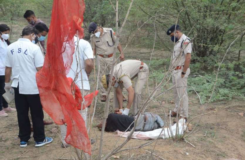 गर्भवती पत्नी पर टूटा दुखों का पहाड़, हत्यारों का सुराग नहीं गर्भवती पत्नी पर टूटा दुखों का पहाड़, हत्यारों का सुराग नहीं