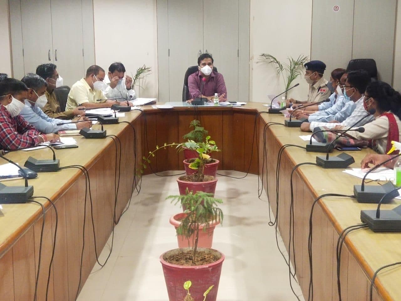 There should be a complete curb on child labor : Collector Soni
