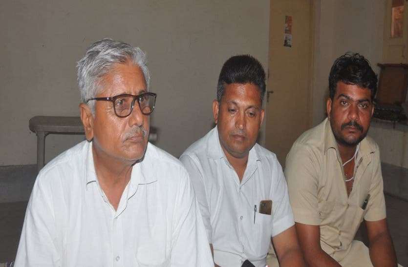 barmer news कमलेश प्रजापत एनकाउंटर संघर्ष समिति ने पाली पुलिस पर उठाए सवाल