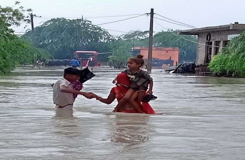 झालावाड़ में फिर भारी बरसात, नदियां खतरे के निशान पर, कई गांव टापू बने