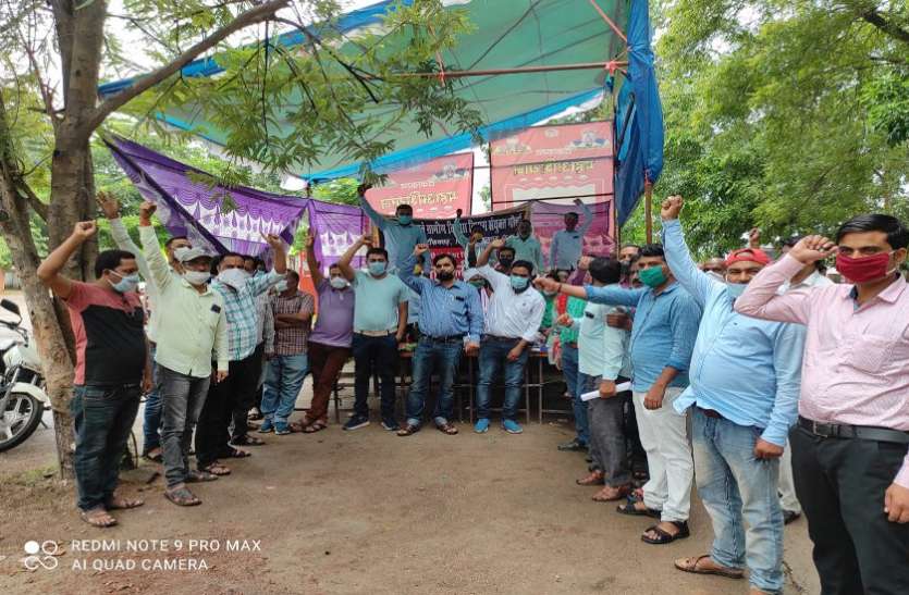 अंतिम तिथि निकली,2 लाख कर्मचारियों की वार्षिक वेतन बढोतरी और पदोन्नति लटकी