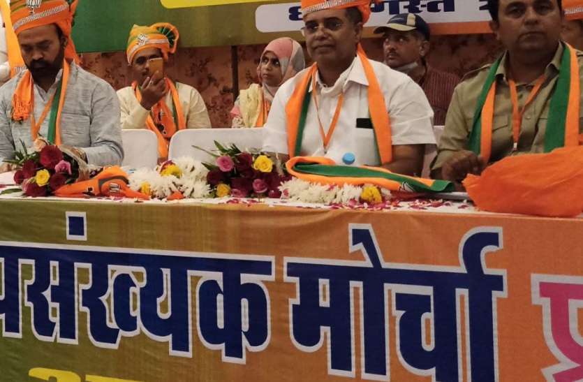 सचिन पायलट जल्द भाजपा में आएंगे, मुझे पूरा भरोसा-अब्दुल्ला कुट्टी सचिन पायलट जल्द भाजपा में आएंगे, मुझे पूरा भरोसा-अब्दुल्ला कुट्टी