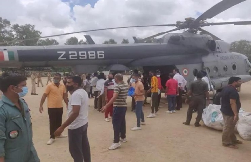 Indian Air Force Carried Out Relief Operations In Flood Hit In Up ...