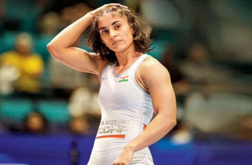 vinesh_phogat.jpg विनेश फोगाट ने तोड़ी चुप्पी, सिस्टम पर खड़े किए सवाल, योगेश्वर ने कहा,'वो उनका दिन नहीं था'