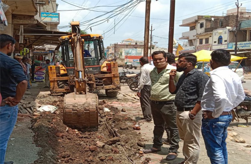 The contractor did not take care of the quality in making the pavement, the CMO uprooted it from the JCB