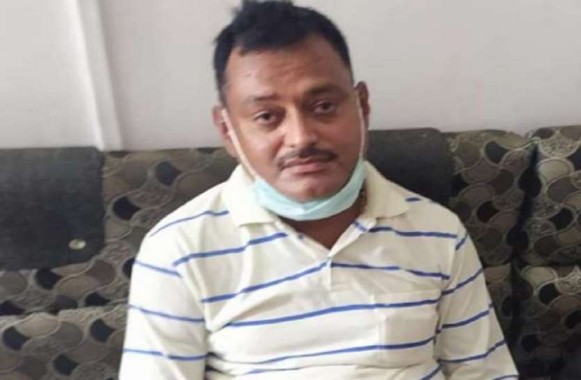 Bikru Kand: गैंगस्टर विकास दुबे को घर में शरण देने वाले आरोपी की जमानत खारिज, पुलिस ने किया एक और बड़ा खुलासा Bikru Kand: गैंगस्टर विकास दुबे को घर में शरण देने वाले आरोपी की जमानत खारिज, पुलिस ने किया एक और बड़ा खुलासा