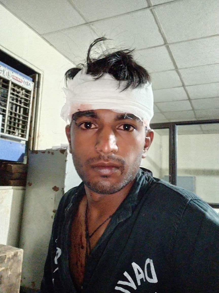अवैध वसूली के चलते युवक पर चाकूवार करके लूटा