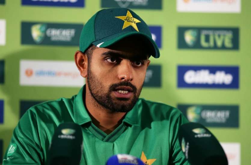 babar_azam.jpg T20 World Cup 2021 : चीफ सेलेक्टर से भिड़े कप्तान बाबर आजम, शोएब मलिक को टीम में शामिल करने पर अड़े