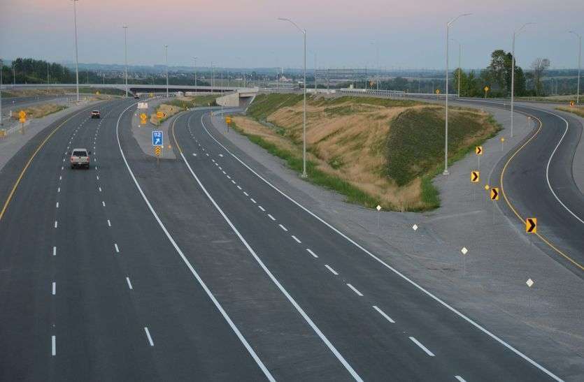 expressway.jpg 50 हावड़ा पुलों के निर्माण के बराबर स्टील के उपयोग से बनेगा एक्सप्रेस-वे