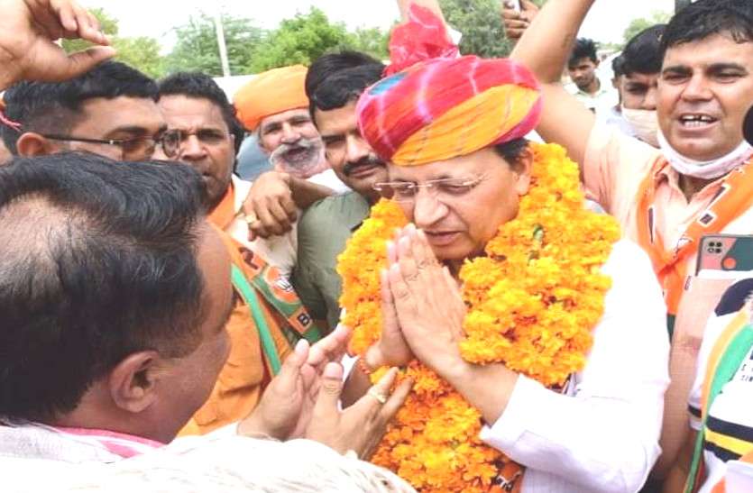 BJP Rajasthan State Incharge Arun Singh Bikaner visit BJP Arun Singh : 'गहलोत मंत्रिमंडल के पुनर्गठन के दिन होगा बखेड़ा, ज्यादा दिन नहीं चलेगी सरकार'