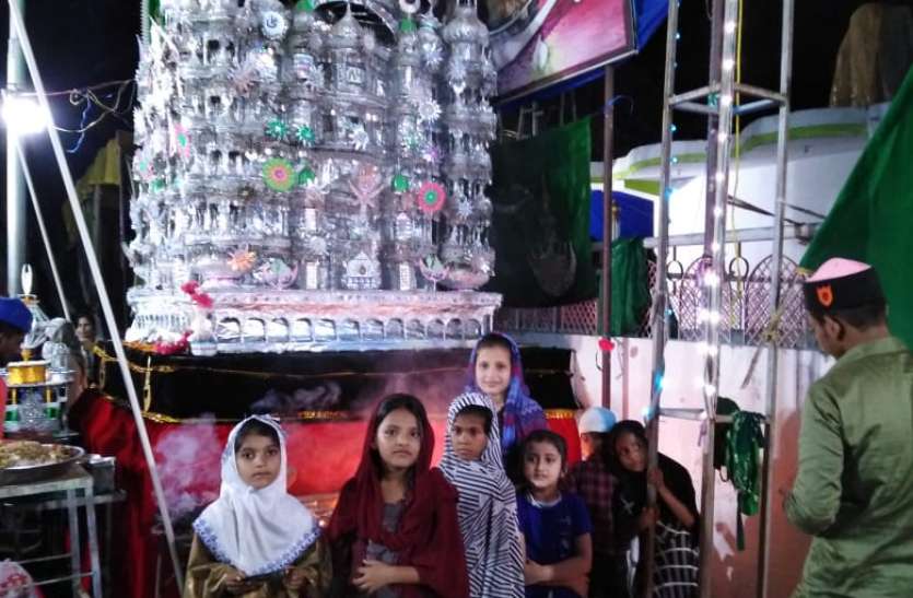 Muharram, the mourning festival celebrated with simplicity, prayed for सादगी के साथ मनाया गया मातमी पर्व मोहर्रम, मांगी अमन और शांति की दुआएं