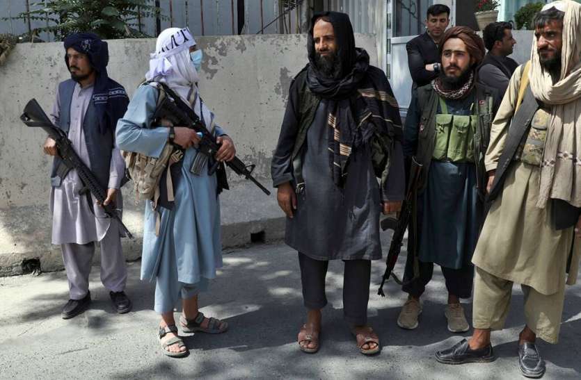 asam_taliban.jpg तालिबान के हाथ न लगे, इसलिए अमरीका ने खराब कर दिए अपने ही हथियार और फाइटर प्लेन्स