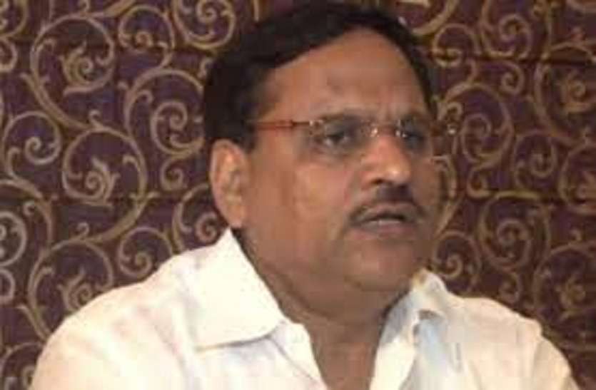 जोशी बोले...राजे को पूनिया ने नेता नहीं माना पर यादव के सामने कर दिया समर्पण जोशी बोले...राजे को पूनिया ने नेता नहीं माना पर यादव के सामने कर दिया समर्पण