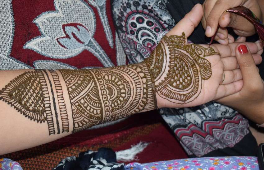 Raksha Bandhan 2021 Mehendi Designs- Find handpicked latest rakhi mehndi designs - Arabic, Moroccan, Traditional, etc.