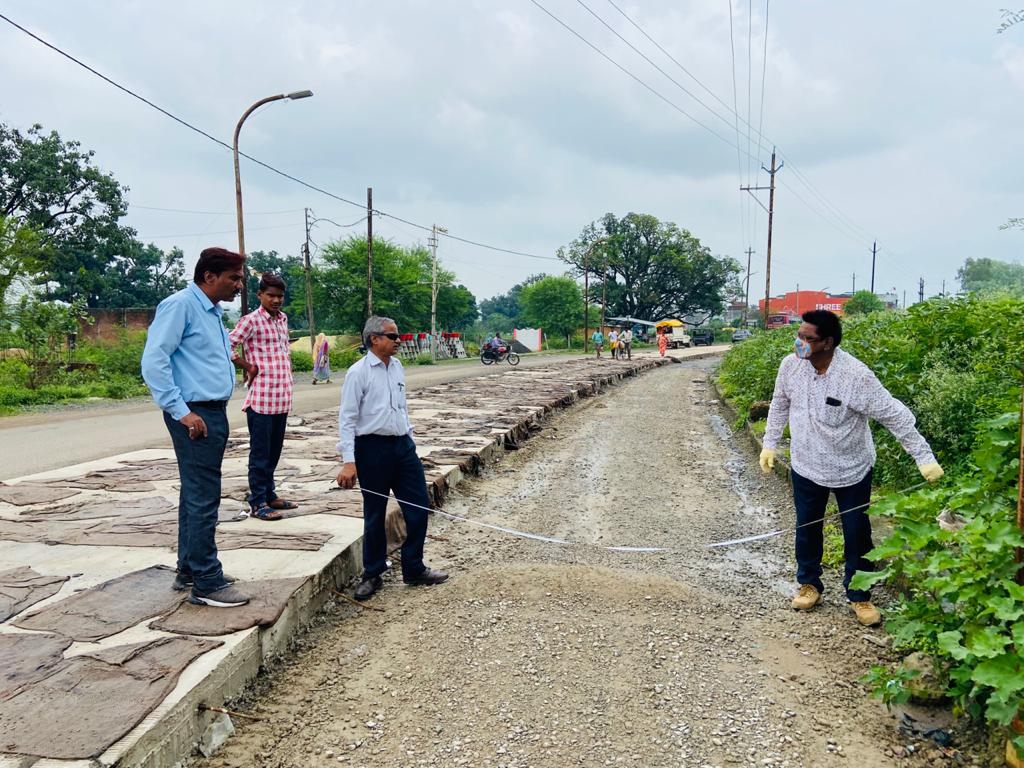 Citizens demand road quality check, SDO assures to send investigation