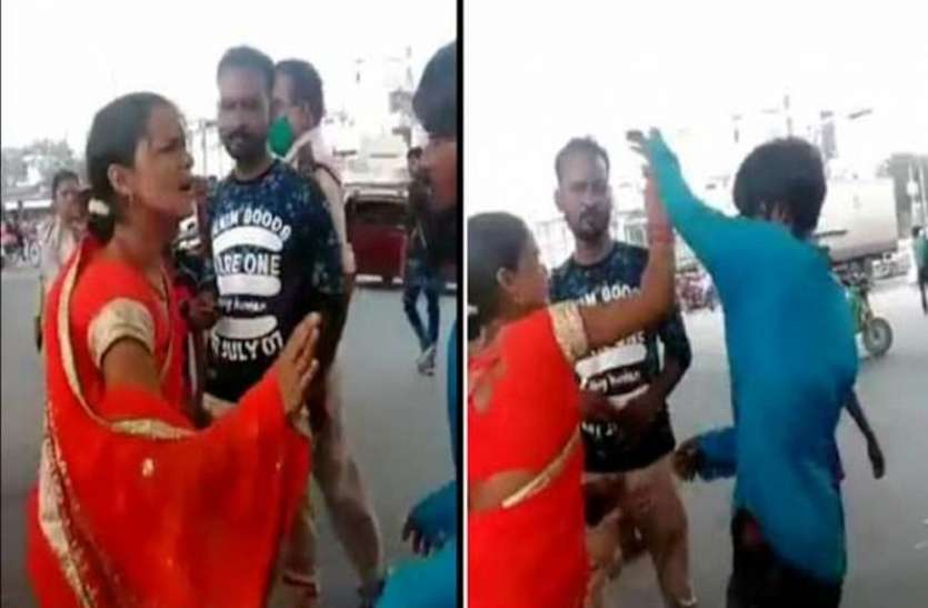 After One Thappad incident another Slap Incident in Lucknow थप्पड़ गर्ल के बाद राजधानी में चप्पल लेडी का वीडियो वायरल, किराया मांगने पर सरेआम पिटाई