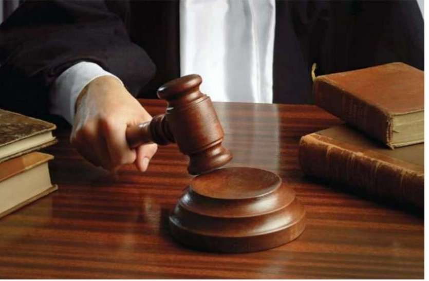 court वाहन से टक्कर मारने वाले को एक वर्ष का कारावास