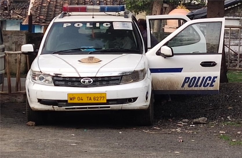 Dial 100 has been damaged for fifteen days, police send it from the police station, outpost when the information comes