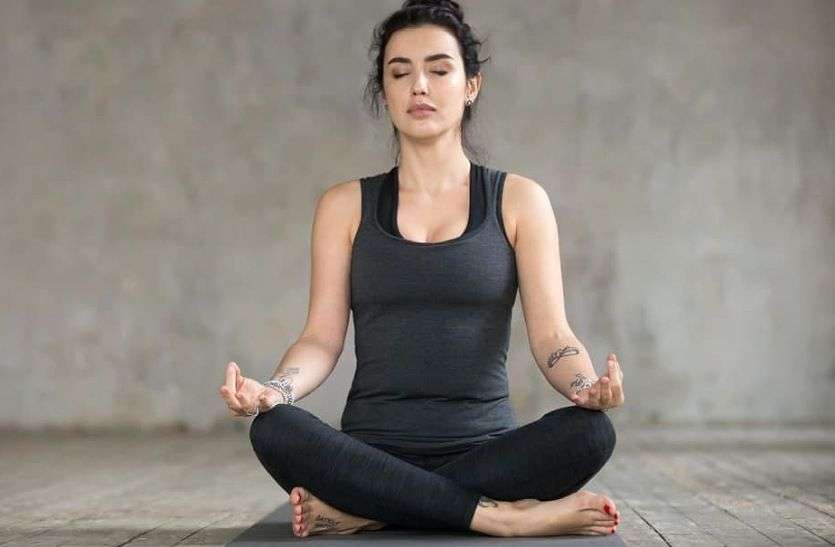 Stress Stress : तनाव को दूर करने के लिए रोजाना करें यह आसन, मन को मिलेगी बेहद शांति