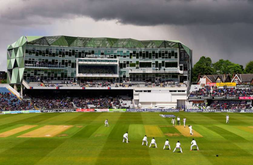 leeds_weather_forecast.jpg IND vs ENG 3rd Test, Day 3: लीड्स में शुरुआती घंटों में छाए रहेंगे बादल, जानिए पूरे दिन के मौसम का हाल और पिच रिपोर्ट